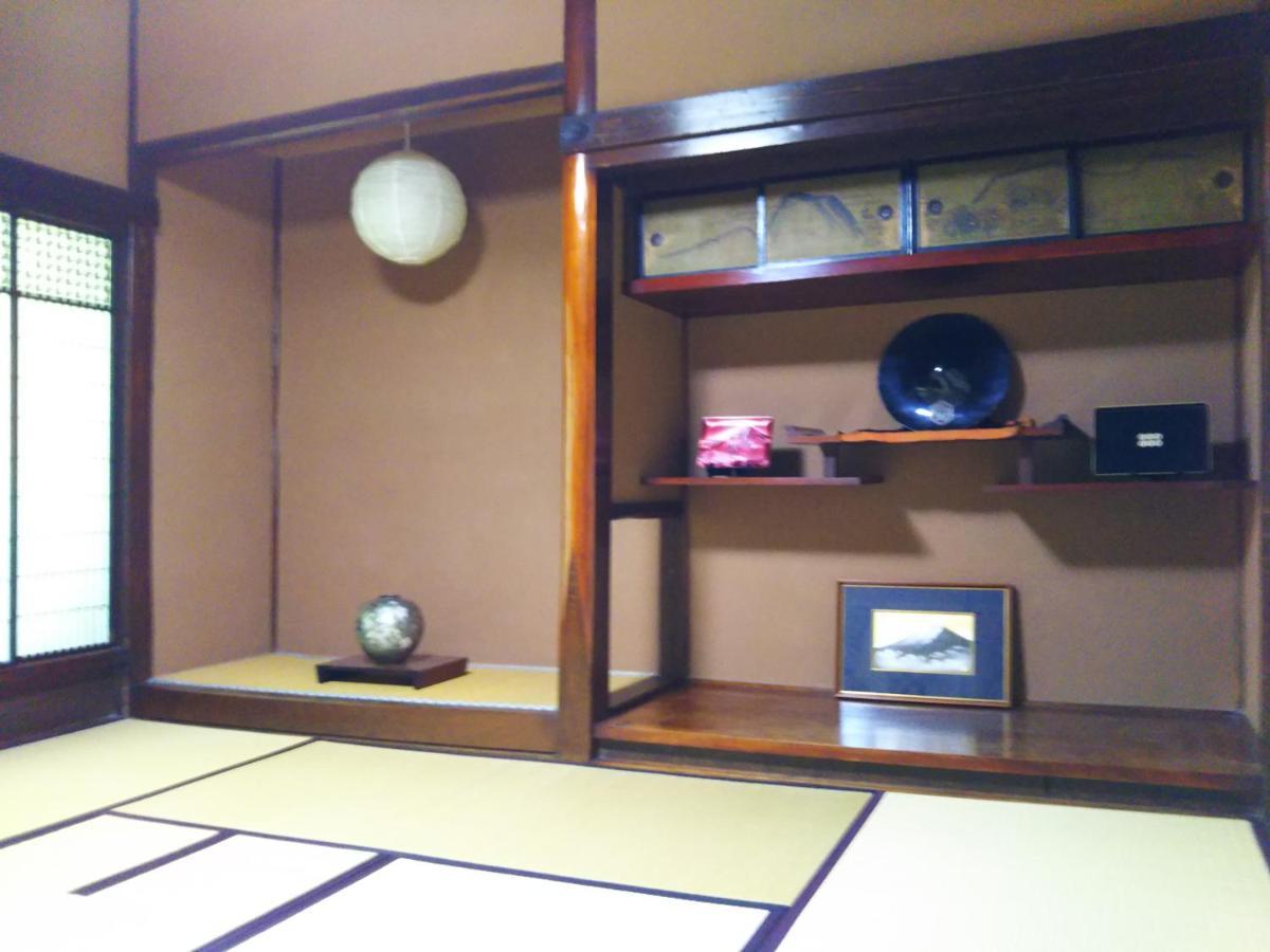 ゲストハウス「古民家の宿梨本軒」 Takayama (Nagano) Exteriör bild